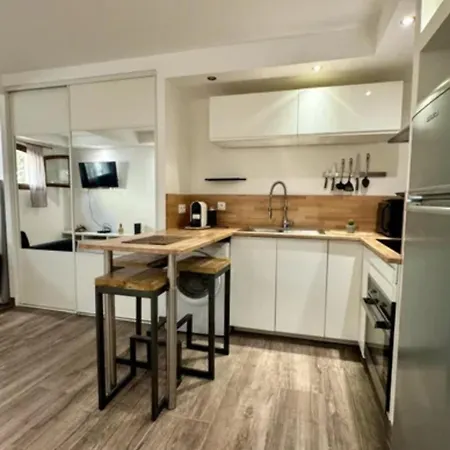 Studio 27 M2 Renove En Demi Sous Sol A 800m Des Plages Lejlighed *